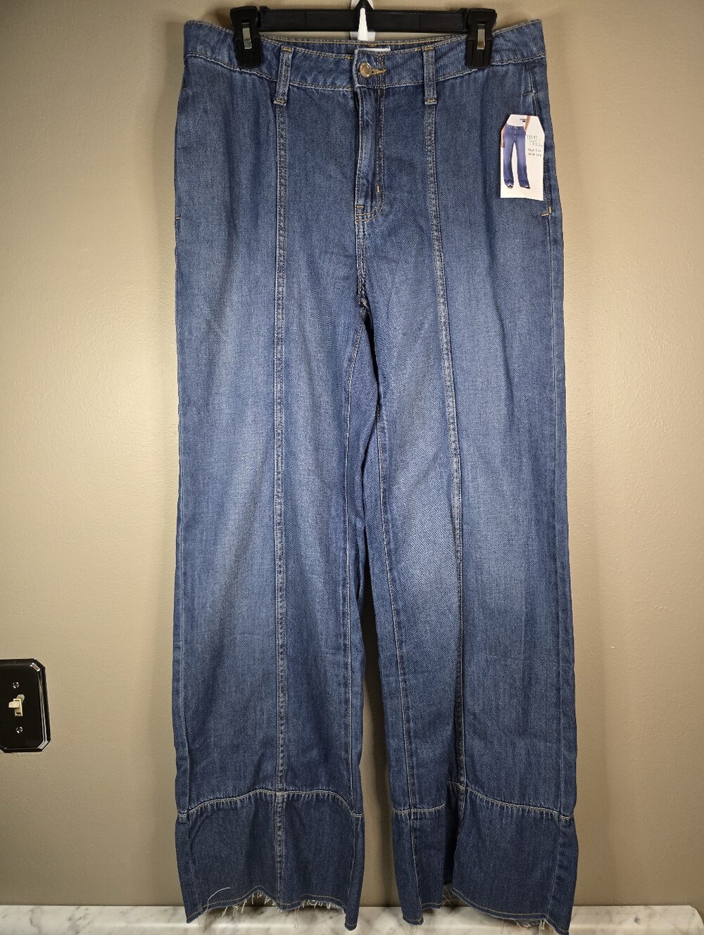 Time and Tru Women's Seamed Wide Leg Jeans Medium Wash Size 8